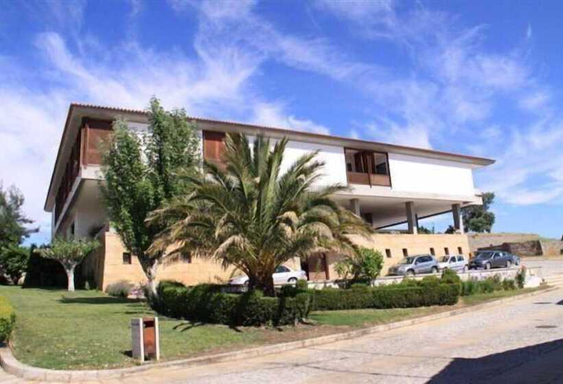 فندق Fortaleza de Almeida