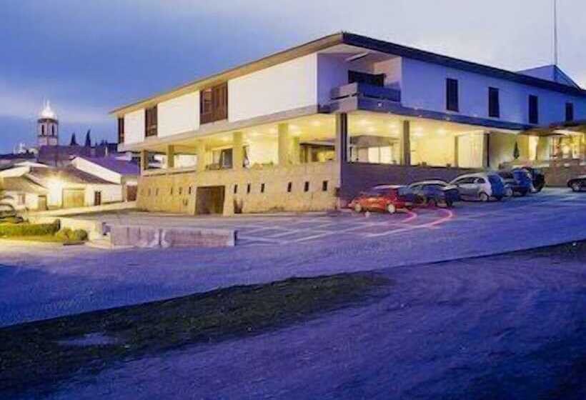 فندق Fortaleza de Almeida