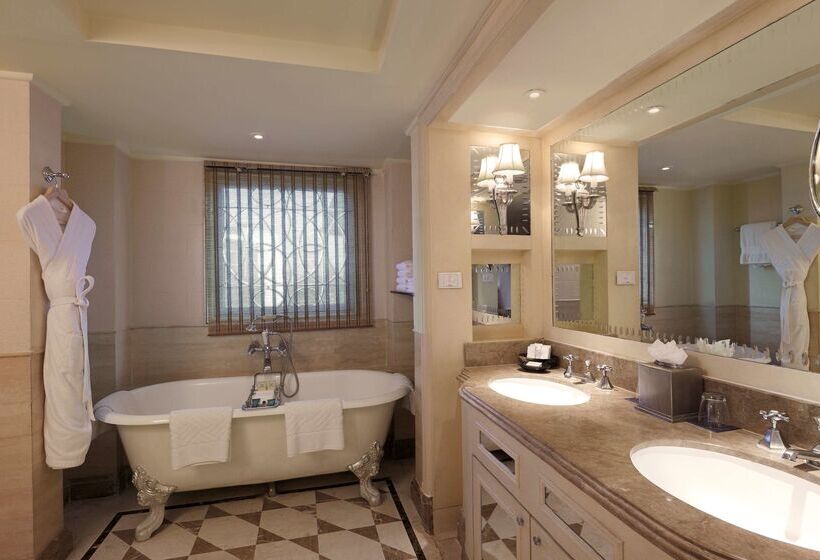 هتل Hilton Mumbai International Airport