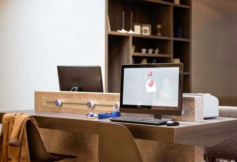 هتل Ibis Amsterdam Centre Stopera