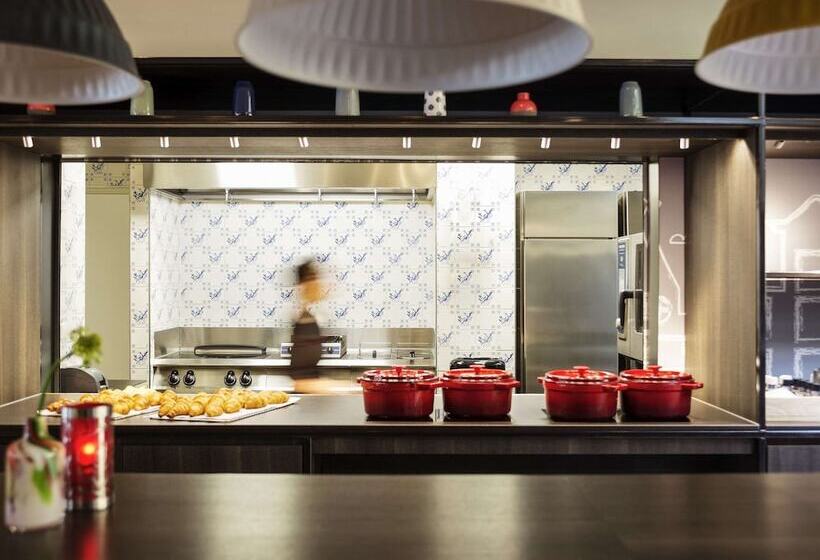 هتل Ibis Amsterdam Centre Stopera