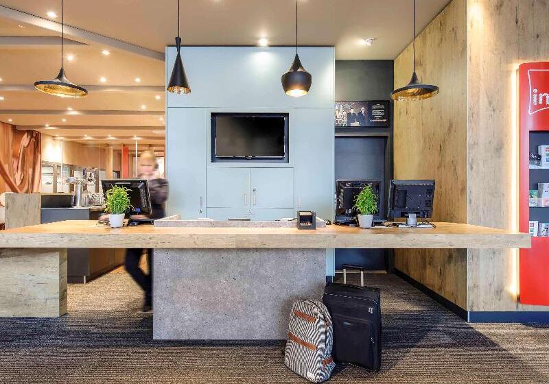 ホテル Ibis Baar Zug