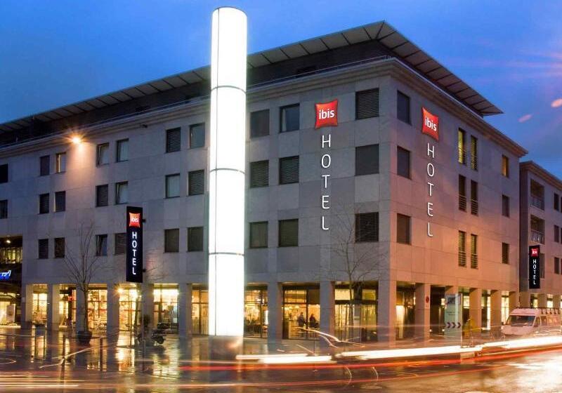 ホテル Ibis Baar Zug