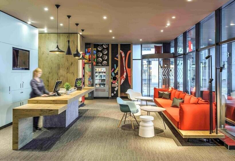 ホテル Ibis Baar Zug