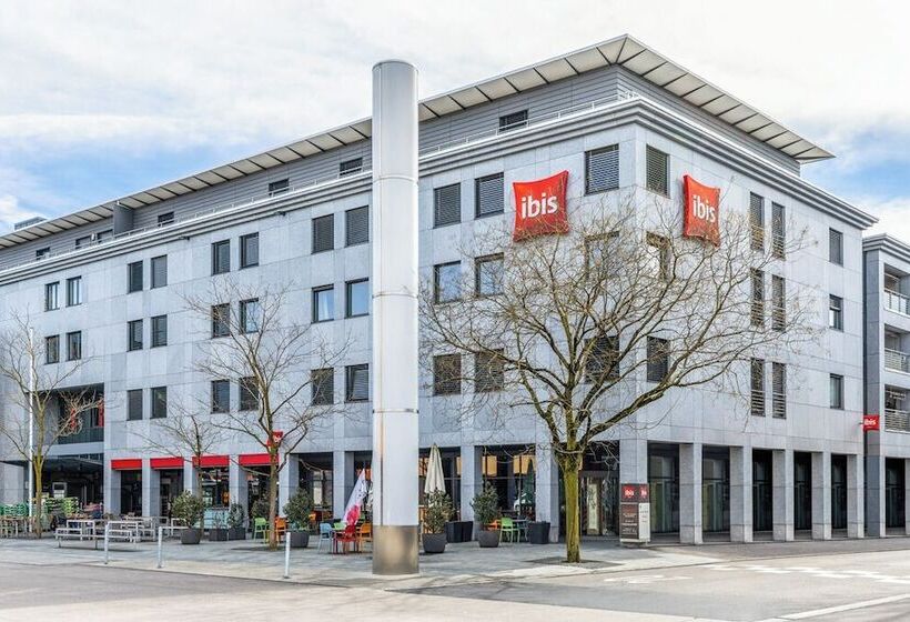 ホテル Ibis Baar Zug