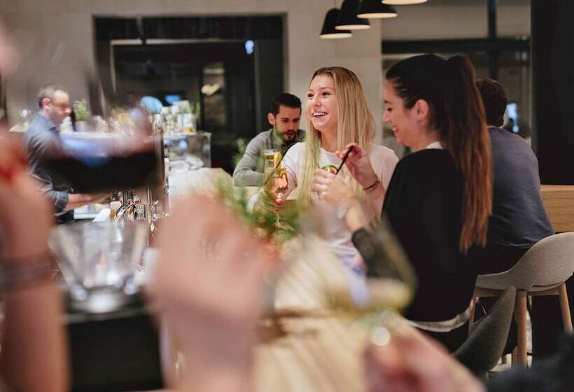 ホテル Ibis Baar Zug