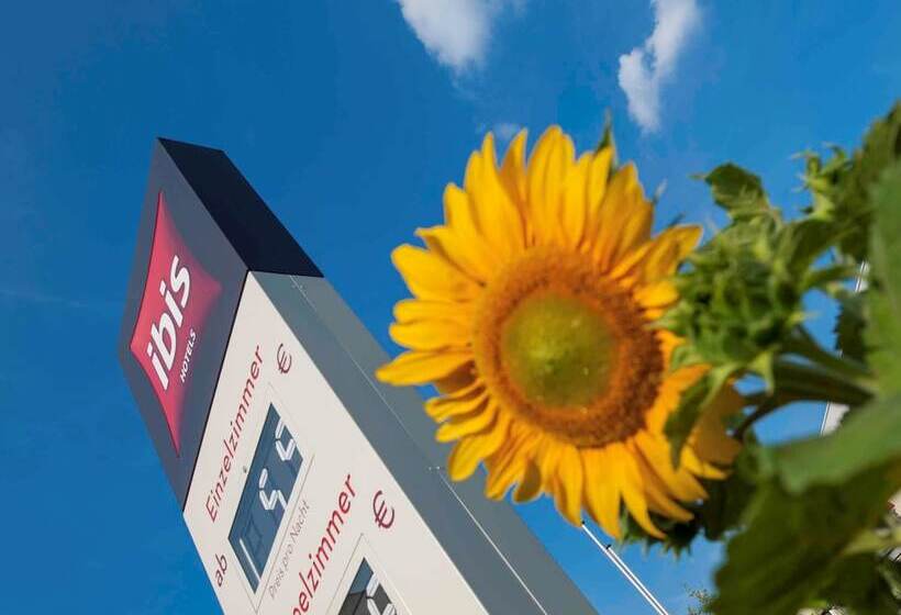 Отель Ibis Berlin Dreilinden