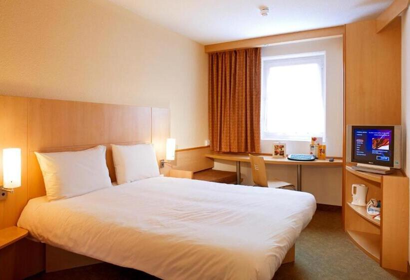 Отель Ibis Bradford Shipley