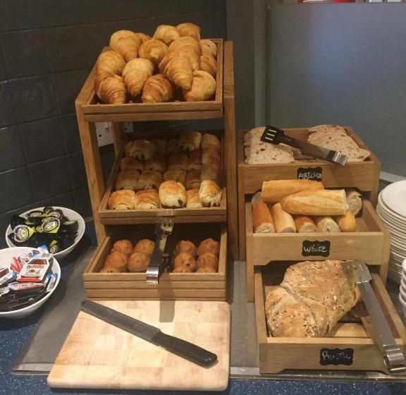 Отель Ibis Bradford Shipley