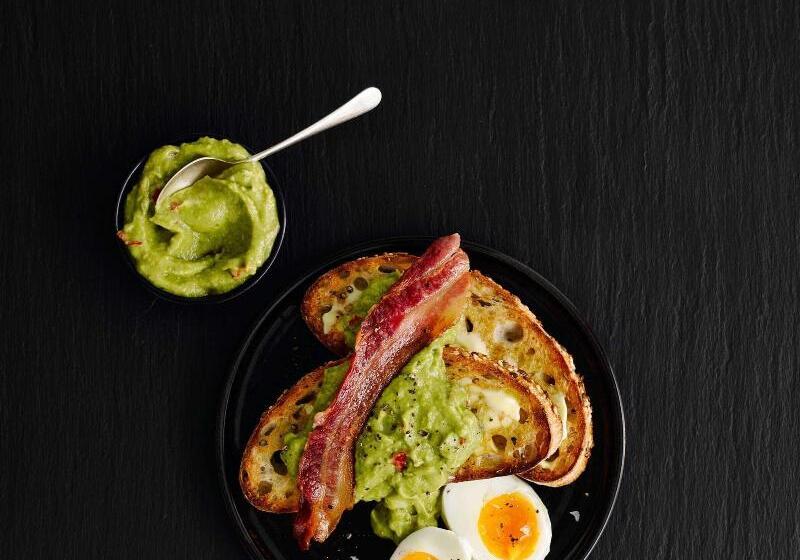 Отель Ibis Bradford Shipley