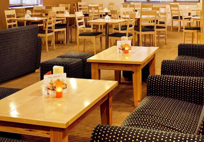 Отель Ibis Bradford Shipley