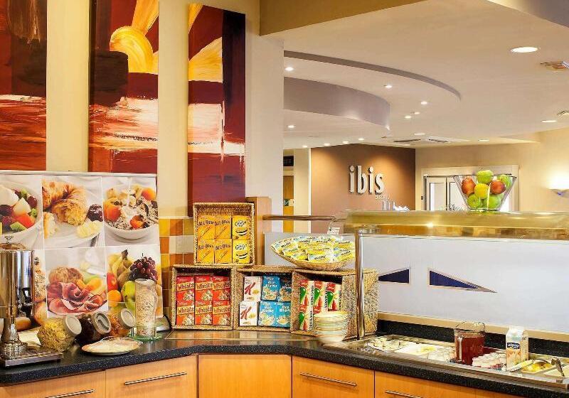 Отель Ibis Bradford Shipley
