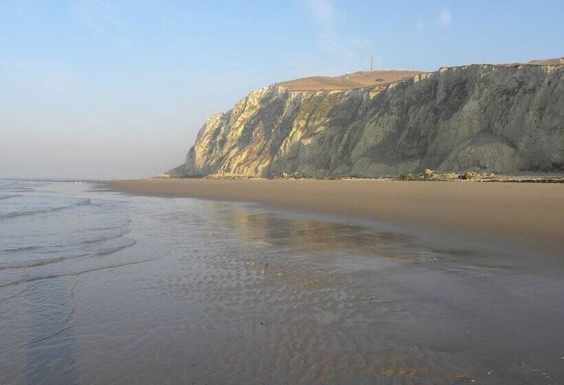 هتل Ibis Calais Car Ferry