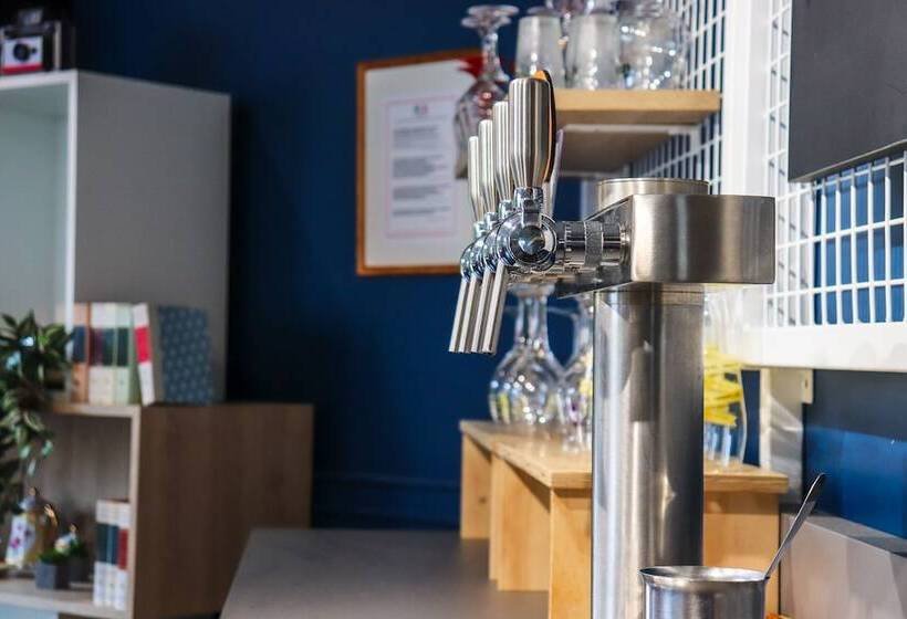 هتل Ibis Calais Car Ferry