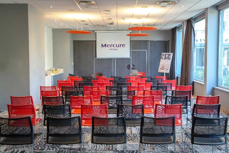 Отель Ibis Cavaillon Portes Du Luberon