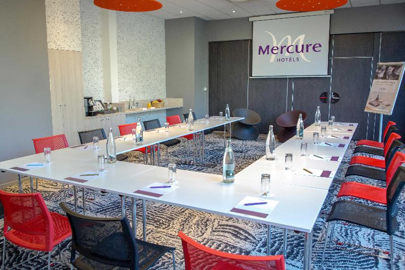 Отель Ibis Cavaillon Portes Du Luberon