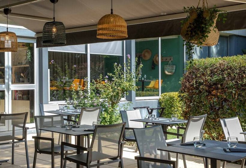 호텔 Ibis Cavaillon Portes Du Luberon