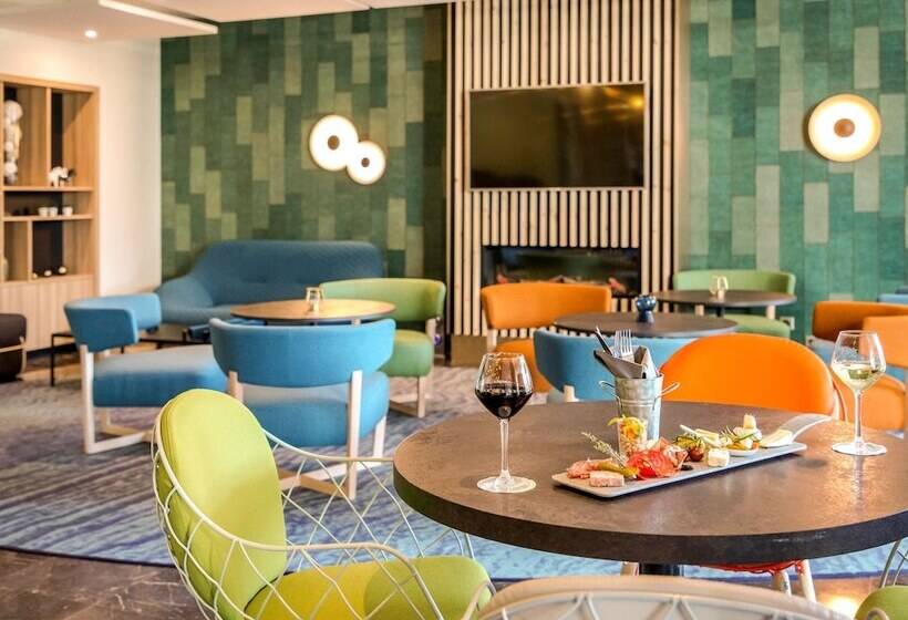 Отель Ibis Cavaillon Portes Du Luberon