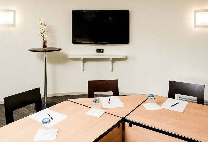 ホテル Ibis Europe Chalon Sur Saone