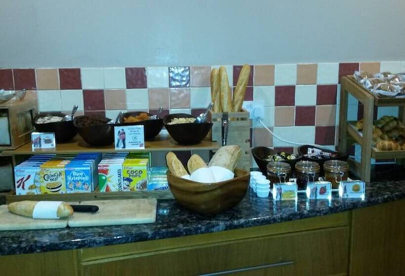 هتل Ibis Chesterfield Centre – Market Town