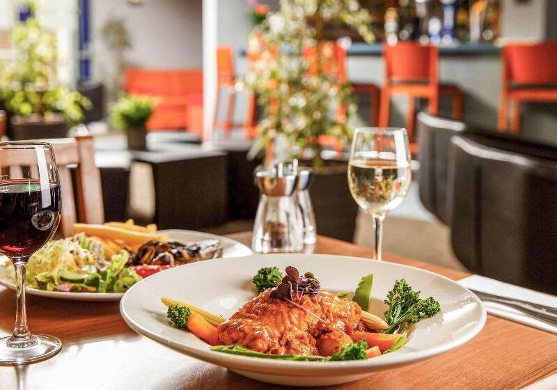 هتل Ibis Chesterfield North  Barlborough