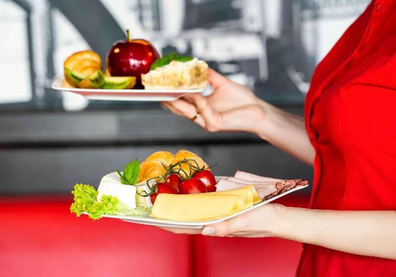 هتل Ibis Częstochowa