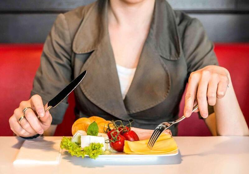 هتل Ibis Częstochowa