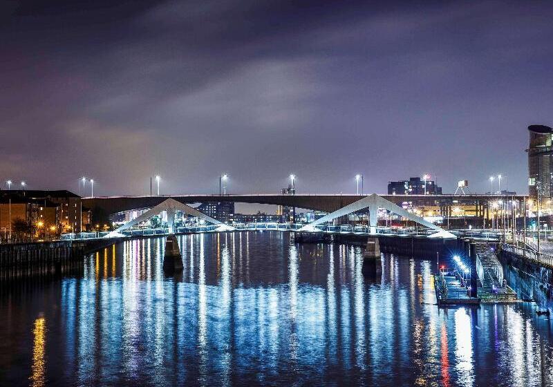 בית מלון כפרי Ibis Glasgow City Centre – Sauchiehall St