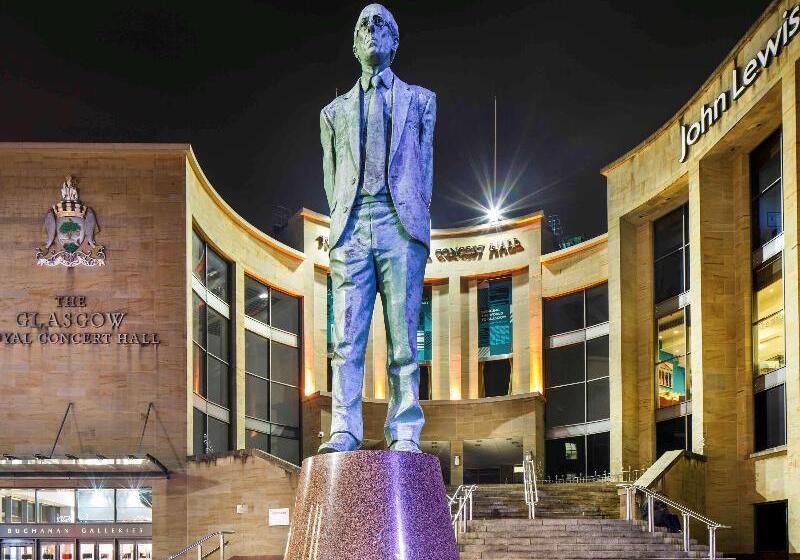 בית מלון כפרי Ibis Glasgow City Centre – Sauchiehall St