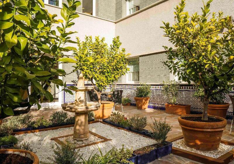 فندق Ibis Granada