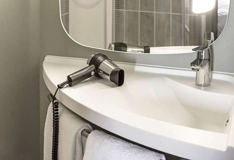 בית מלון כפרי Ibis Irun