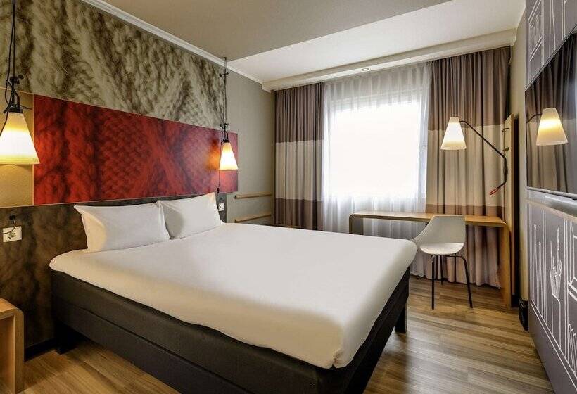 בית מלון כפרי Ibis Irun