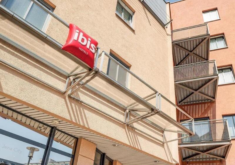 בית מלון כפרי Ibis Jena City