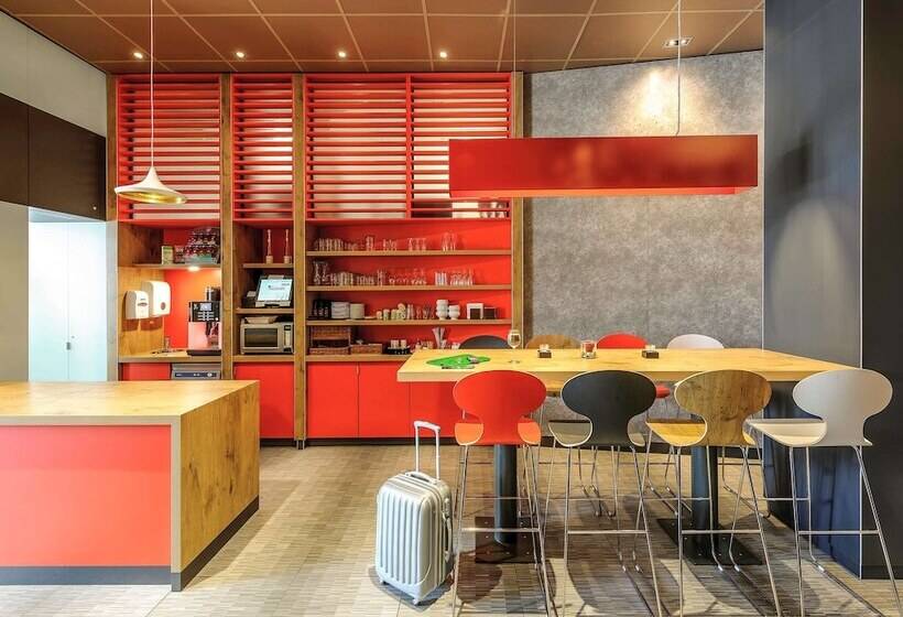 בית מלון כפרי Ibis Jena City