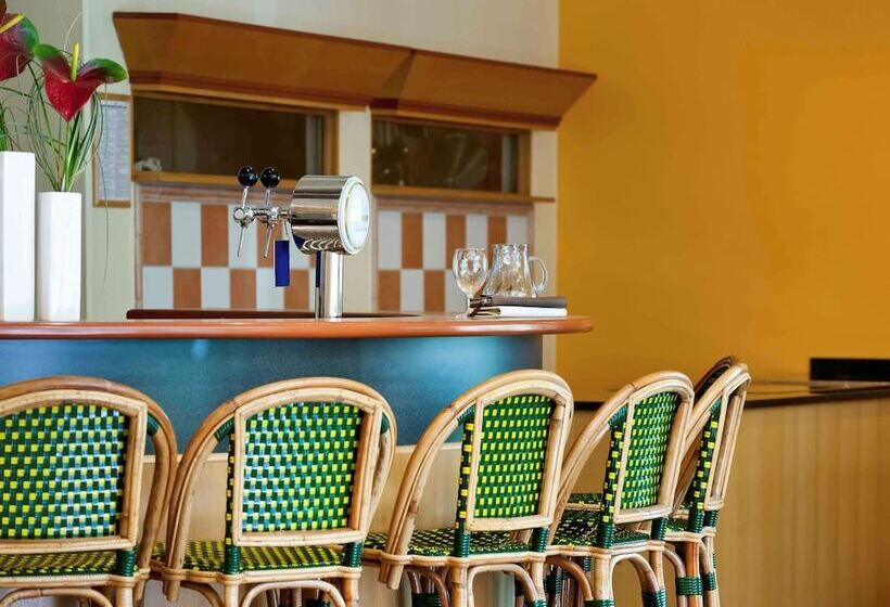 Отель Ibis Köln Frechen