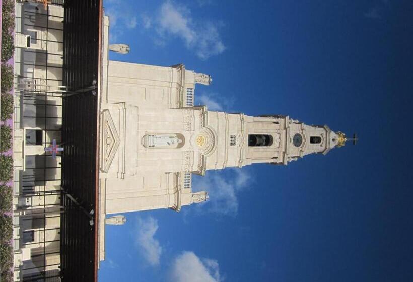 Отель Ibis Leiria Fatima