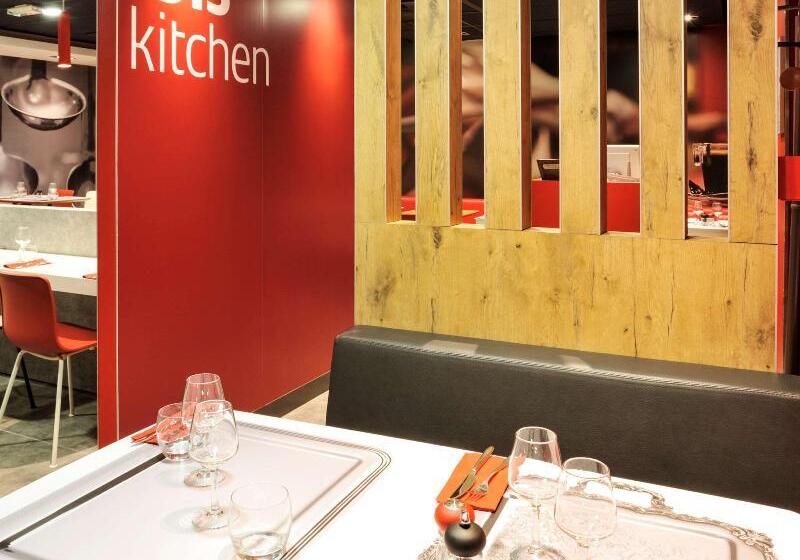 בית מלון כפרי Ibis Lille Centre Gares