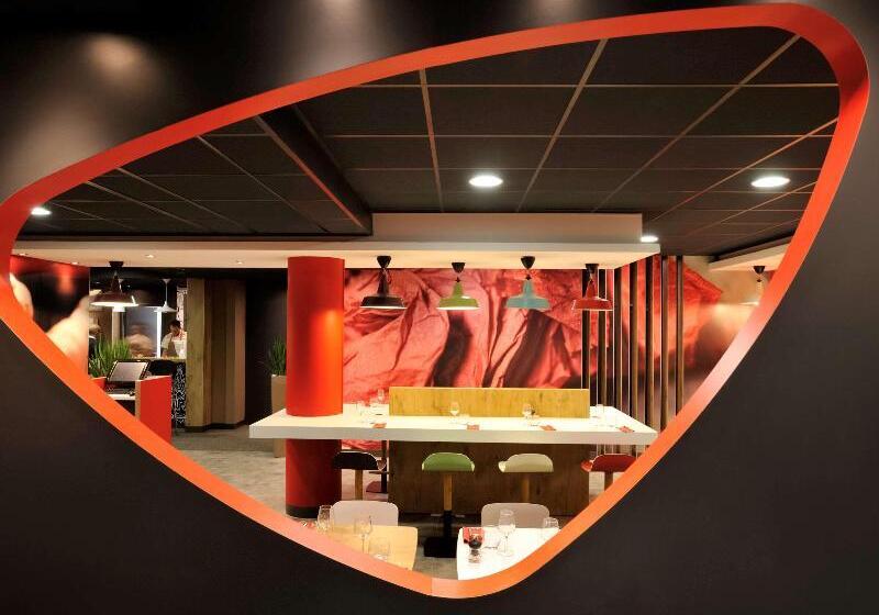 בית מלון כפרי Ibis Lille Centre Gares