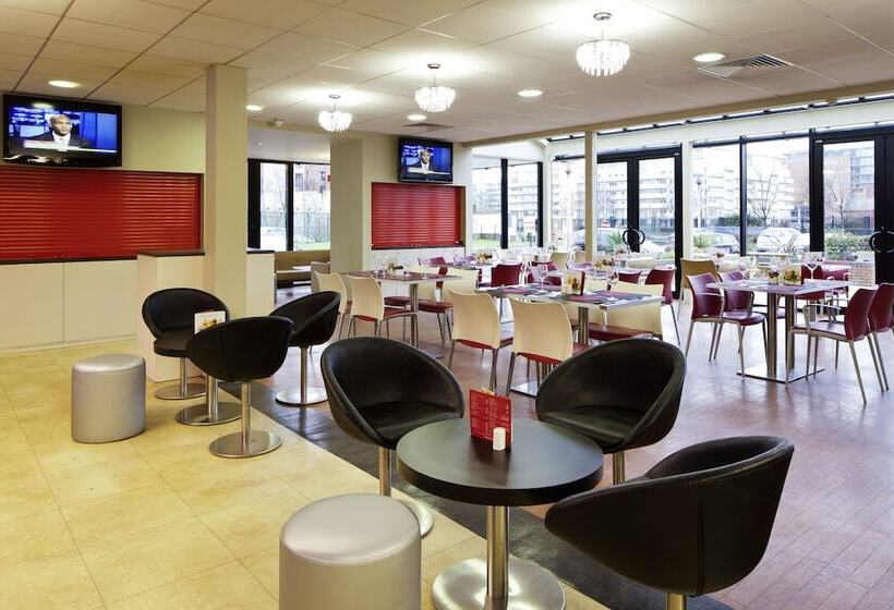 בית מלון כפרי Ibis Liverpool Centre Albert Dock – Liverpool One