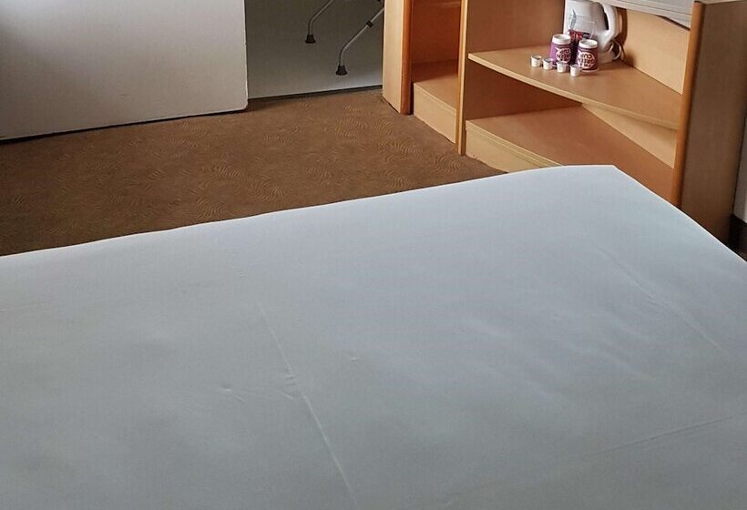 בית מלון כפרי Ibis Liverpool Centre Albert Dock – Liverpool One