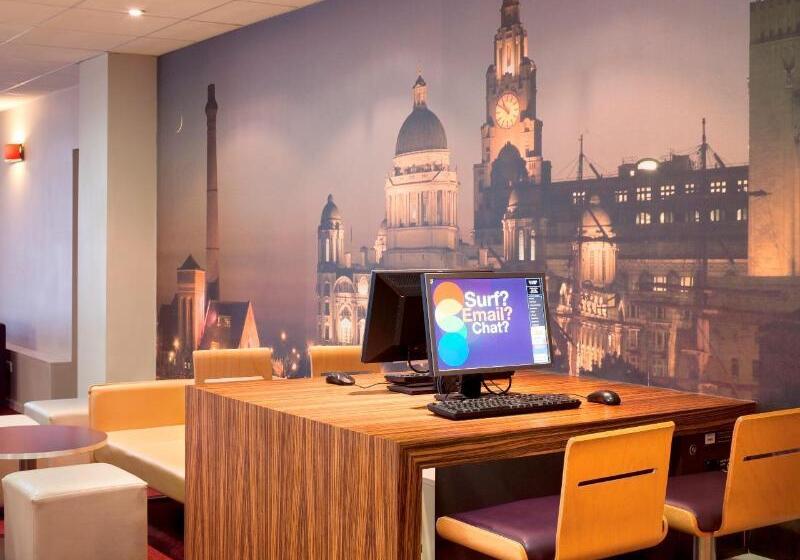 בית מלון כפרי Ibis Liverpool Centre Albert Dock – Liverpool One