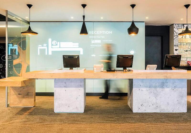 בית מלון כפרי Ibis Liverpool Centre Albert Dock – Liverpool One