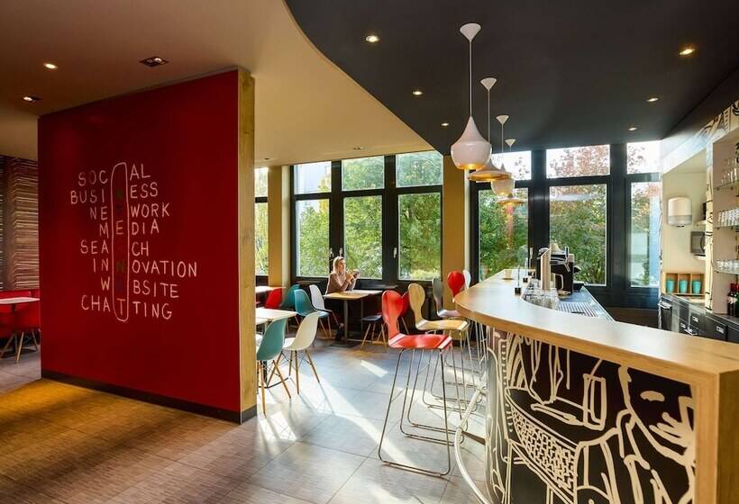 בית מלון כפרי Ibis Luzern Kriens