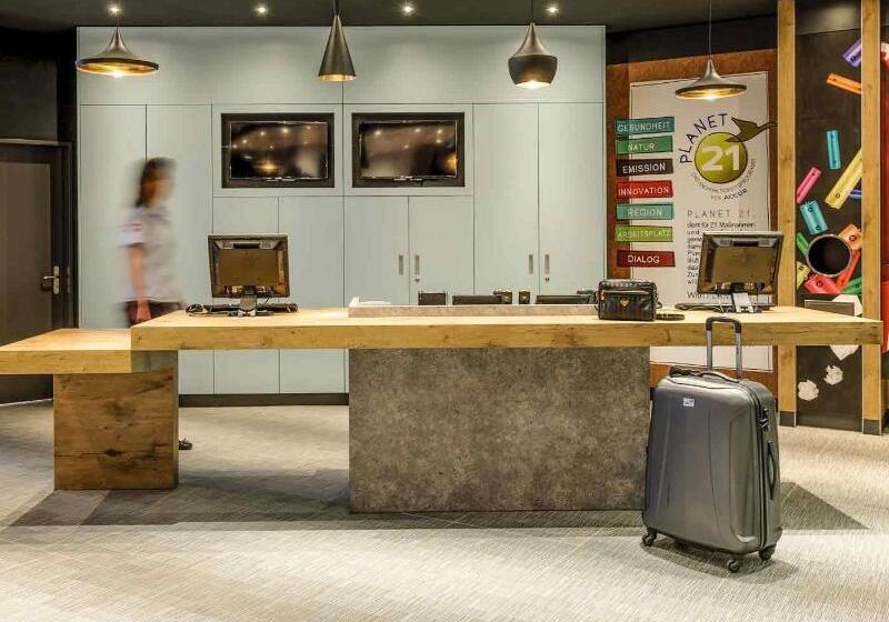 בית מלון כפרי Ibis Luzern Kriens