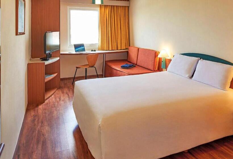 Отель Ibis Monterrey Aeropuerto