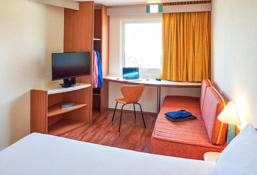 Отель Ibis Monterrey Aeropuerto