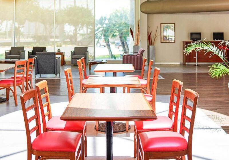 Отель Ibis Monterrey Aeropuerto