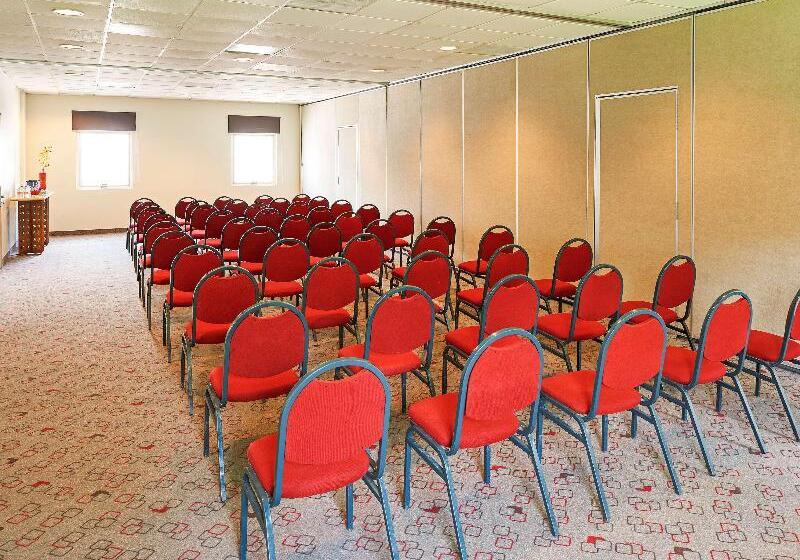 Отель Ibis Monterrey Aeropuerto