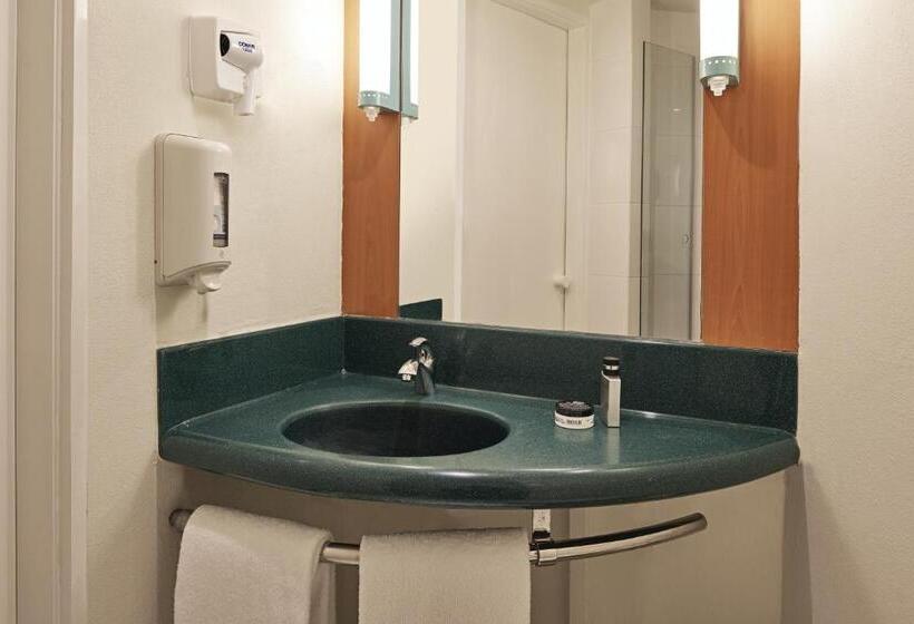 Отель Ibis Monterrey Valle