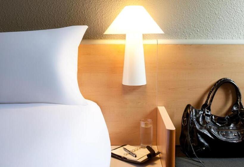 Отель Ibis Monterrey Valle